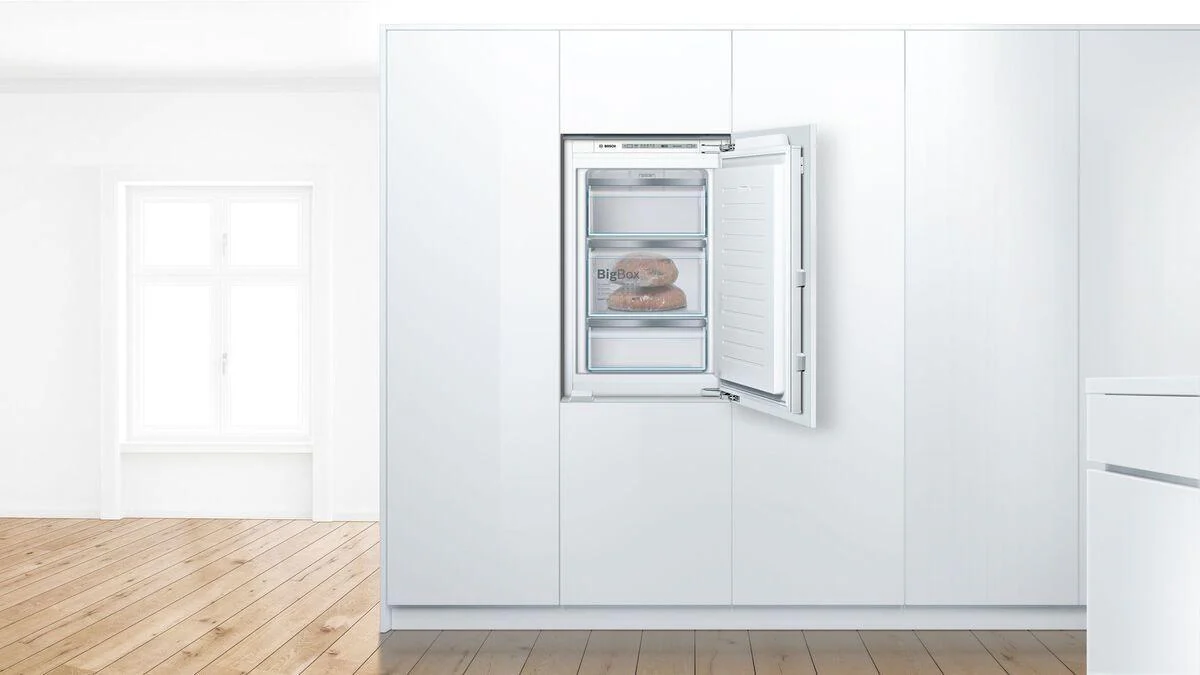 Bosch Built In Upright Freezer Low Frost GIV21AFE0 - Fully Integrated - Image 4