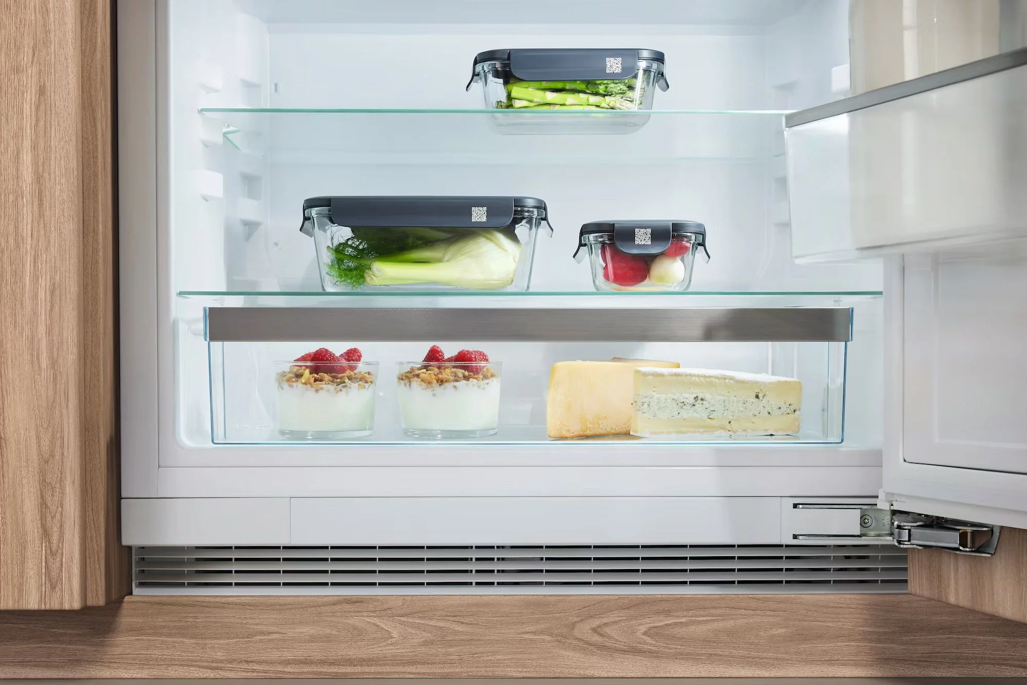 Miele Built In Fridge Icebox KU7016D - Fully Integrated - Image 5