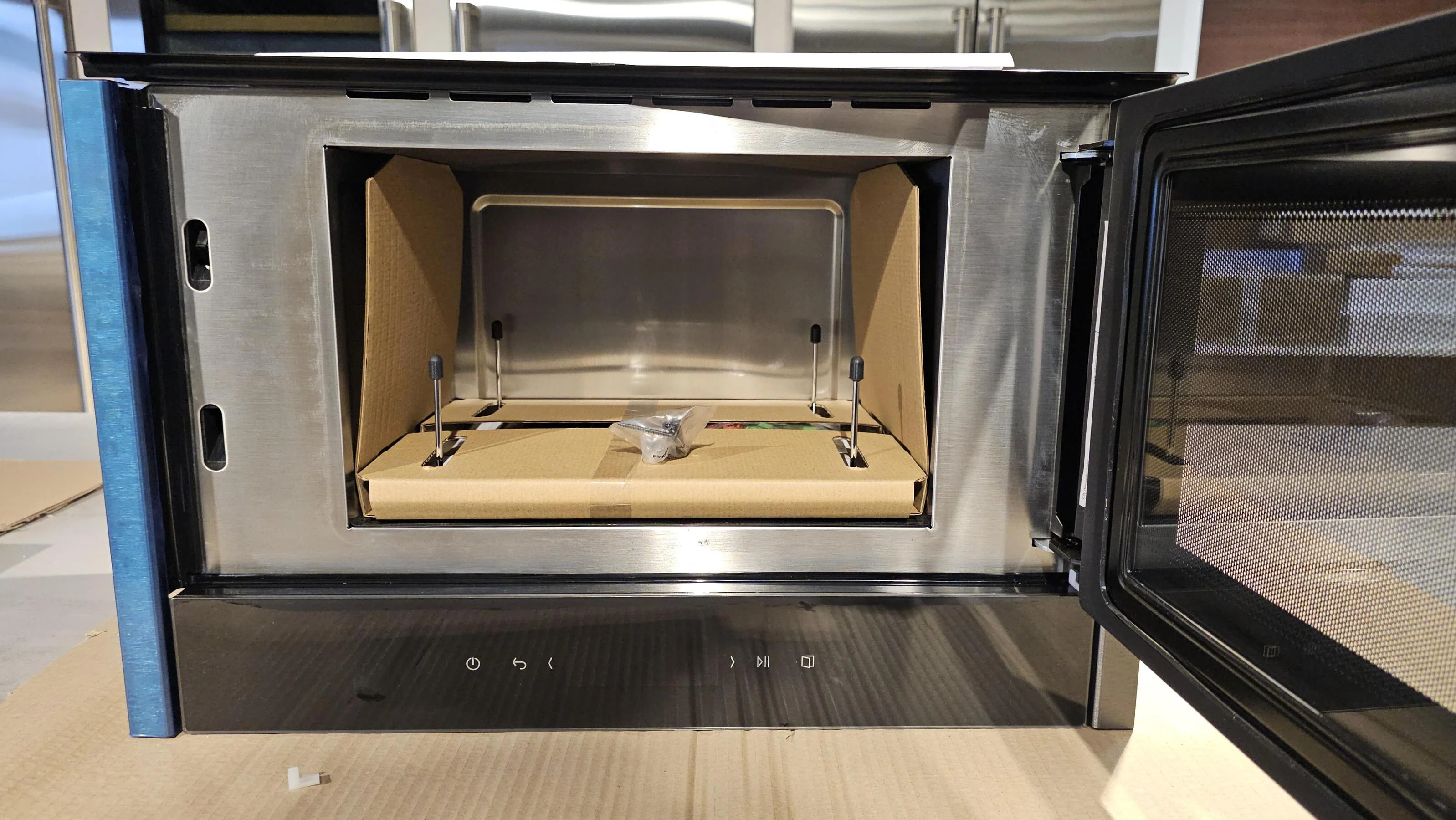 NEFF Microwave & Grill NR4GR31G1B-CLEARANCE - Black / Graphite - Image 3