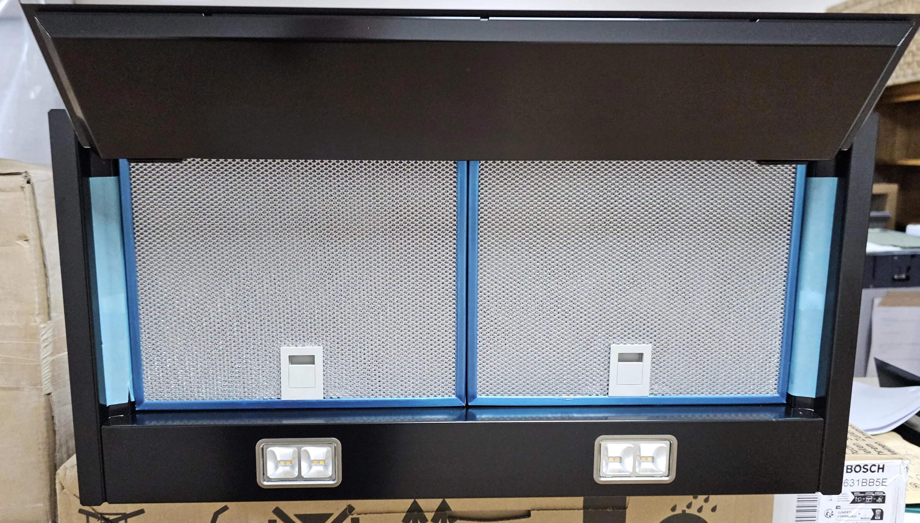 Siemens Integrated Hood LJ67BAM60B-CLEARANCE - Black And Glass - Image 3