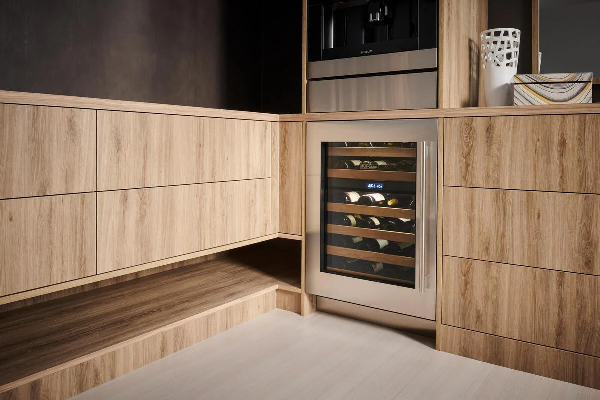 Sub-Zero Built In Wine Cooler ICBDEU2450W-R - Integrated - Image 3